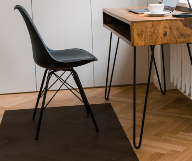 Obrazek ANTYPOŚLIZGI Mata pod krzesło prostokątna czarna i szara